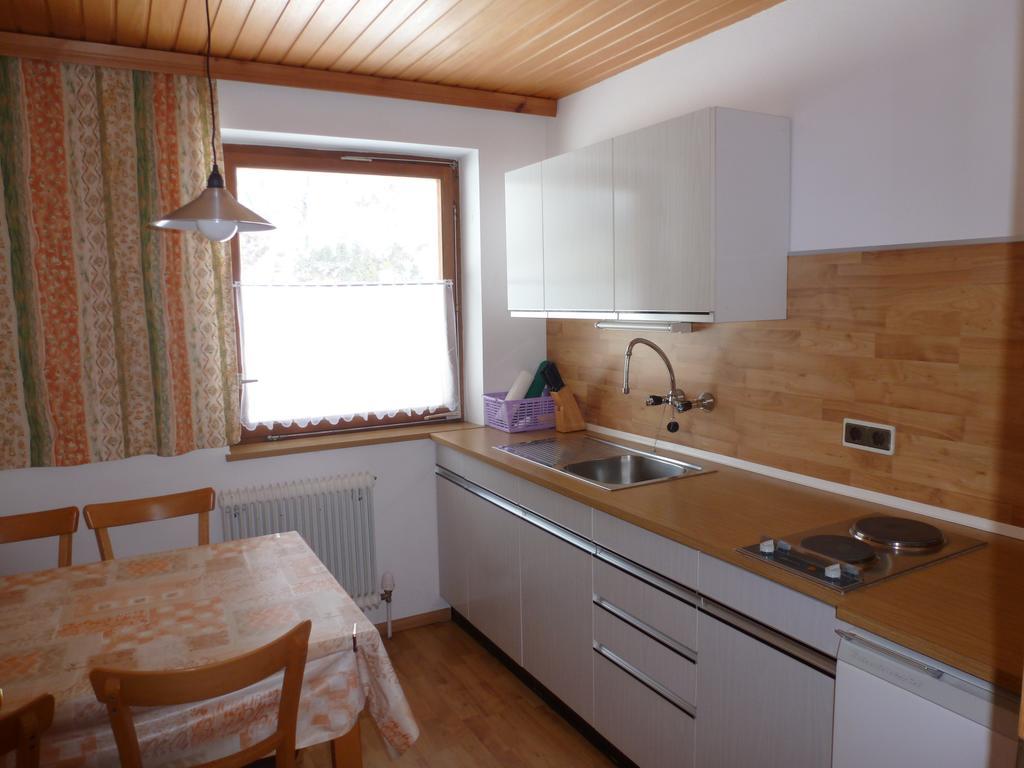 Ferienwohnung Haus Lorea Nassereith Zimmer foto