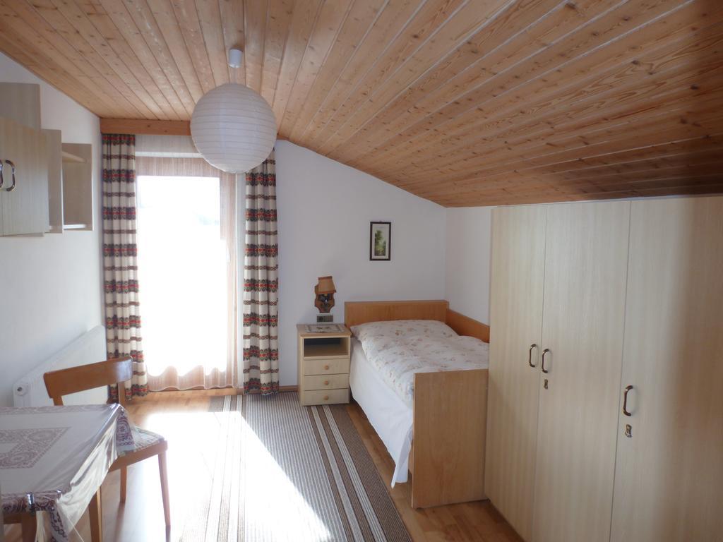 Ferienwohnung Haus Lorea Nassereith Zimmer foto
